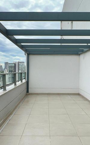 Apartamento à venda com 139m², 2 quartos e 1 vaga Apartamento à venda com 139m², 2 quartos e 1 vagaVaranda