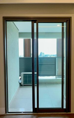 Apartamento à venda com 139m², 2 quartos e 1 vaga Apartamento à venda com 139m², 2 quartos e 1 vagaVaranda da Suíte 1