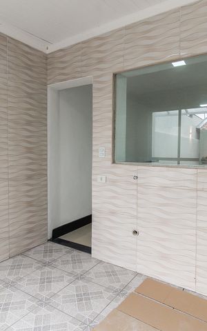 Casa à venda com 131m², 3 quartos e 2 vagas Casa à venda com 131m², 3 quartos e 2 vagasÁrea de Serviço