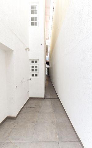 Casa à venda com 131m², 3 quartos e 2 vagas Casa à venda com 131m², 3 quartos e 2 vagasCorredor Externo