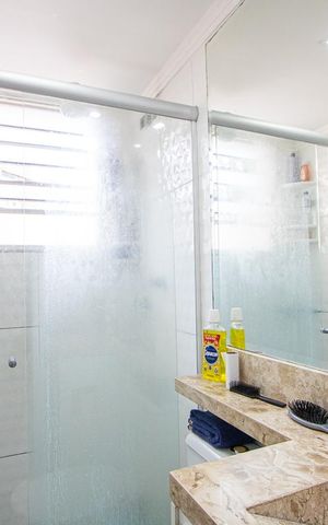 Apartamento à venda com 45m², 2 quartos e 1 vaga Apartamento à venda com 45m², 2 quartos e 1 vagaBanheiro