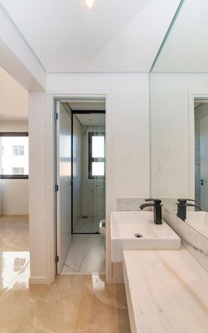 Apartamento para alugar com 154m², 3 quartos e 3 vagas Apartamento para alugar com 154m², 3 quartos e 3 vagasBanheiro Social