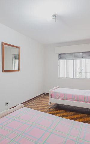 Casa à venda com 354m², 3 quartos e 8 vagasQuarto