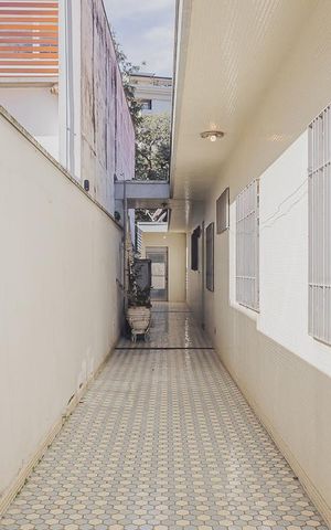 Casa à venda com 354m², 3 quartos e 8 vagasEntrada
