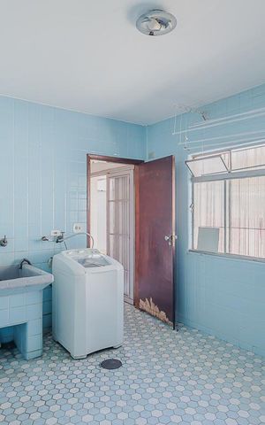 Casa à venda com 354m², 3 quartos e 8 vagasÁrea de Serviço