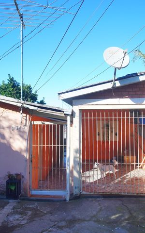 Casa à venda com 100m², 2 quartos e 3 vagasFachada
