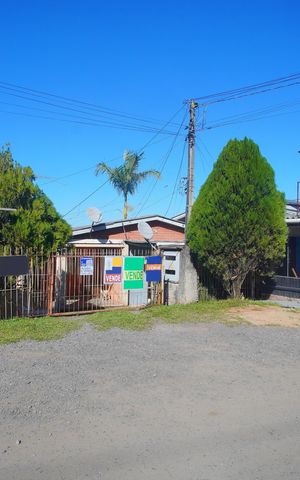 Casa à venda com 100m², 2 quartos e 3 vagasFachada/Placa