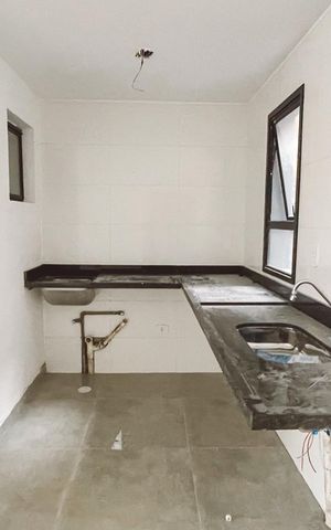 Apartamento à venda com 38m², 1 quarto e sem vaga Apartamento à venda com 38m², 1 quarto e sem vagaCozinha e Área de Serviço