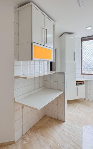 Apartamento à venda com 81m², 2 quartos e 1 vaga Apartamento à venda com 81m², 2 quartos e 1 vagaCozinha