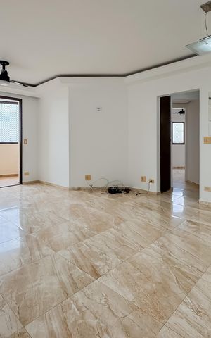 Apartamento à venda com 81m², 2 quartos e 1 vaga Apartamento à venda com 81m², 2 quartos e 1 vagaSala