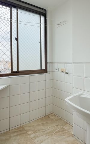 Apartamento à venda com 81m², 2 quartos e 1 vaga Apartamento à venda com 81m², 2 quartos e 1 vagaÁrea de Serviço