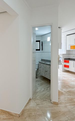 Apartamento à venda com 81m², 2 quartos e 1 vaga Apartamento à venda com 81m², 2 quartos e 1 vagaCorredor