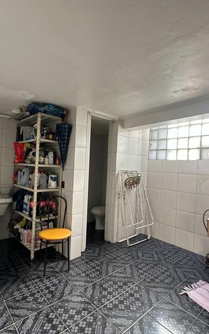 Casa à venda com 120m², 2 quartos e 1 vagaÁrea de Serviço