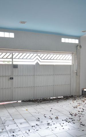 Casa à venda com 340m², 4 quartos e 3 vagasGaragem