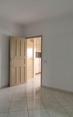 Casa para alugar com 52m², 2 quartos e sem vaga Casa para alugar com 52m², 2 quartos e sem vagaSala