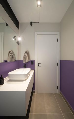 Casa à venda com 205m², 4 quartos e 2 vagasLavabo