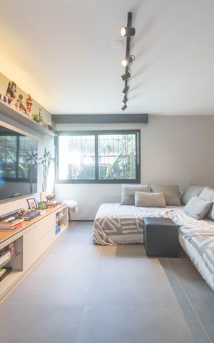 Casa à venda com 205m², 4 quartos e 2 vagasSala