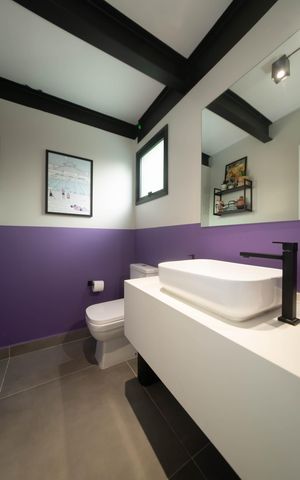 Casa à venda com 205m², 4 quartos e 2 vagasLavabo