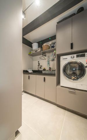 Casa à venda com 205m², 4 quartos e 2 vagasLavanderia