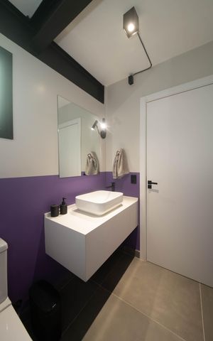 Casa à venda com 205m², 4 quartos e 2 vagasLavabo
