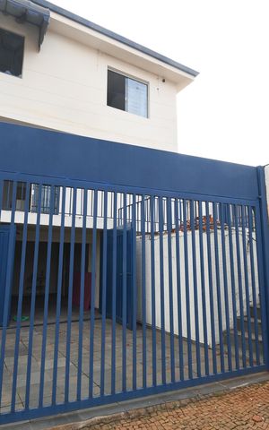 Casa à venda com 190m², 3 quartos e 4 vagasFachada
