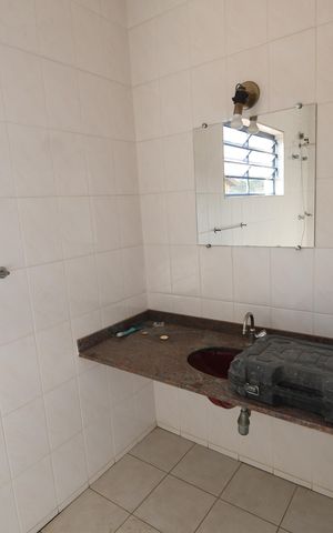 Casa à venda com 190m², 3 quartos e 4 vagasBanheiro Suíte