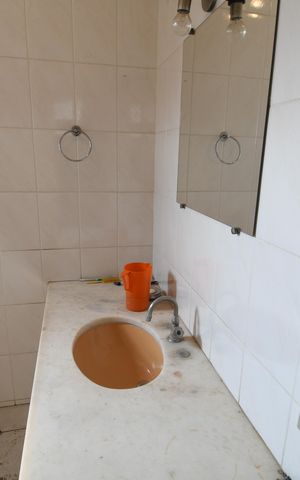 Casa à venda com 190m², 3 quartos e 4 vagasBanheiro
