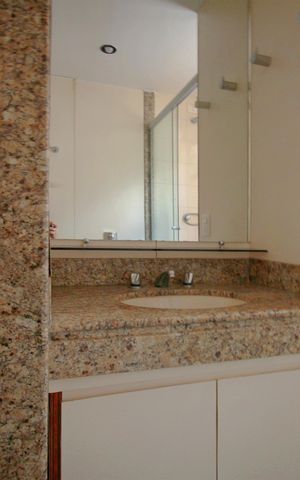 Apartamento para alugar com 115m², 3 quartos e 2 vagasBanheiro da Suíte