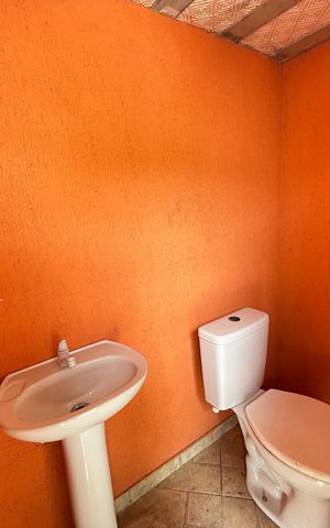 Casa para alugar com 100m², 2 quartos e sem vagaLavabo