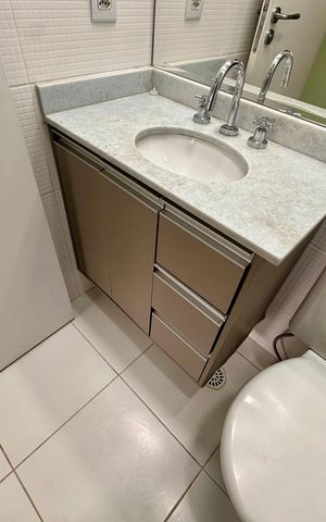 Apartamento à venda com 66m², 2 quartos e 1 vaga Apartamento à venda com 66m², 2 quartos e 1 vagaBanheiro Social