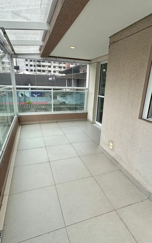 Apartamento à venda com 66m², 2 quartos e 1 vaga Apartamento à venda com 66m², 2 quartos e 1 vagaVaranda