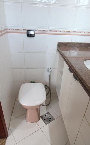 Apartamento à venda com 256m², 3 quartos e 2 vagasBanheiro da suíte 1