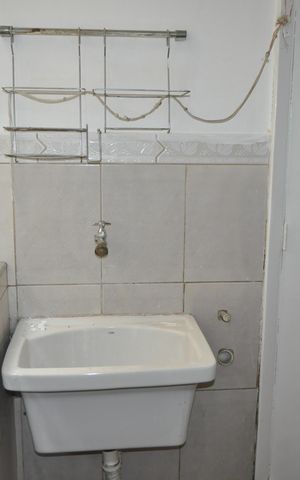 Apartamento à venda com 81m², 2 quartos e 1 vagaÁrea de Serviço