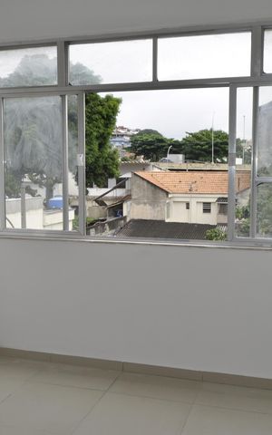 Apartamento à venda com 81m², 2 quartos e 1 vagaSala