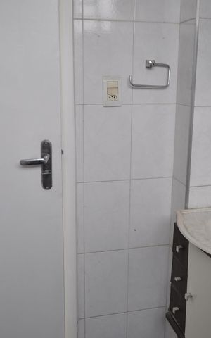 Apartamento à venda com 81m², 2 quartos e 1 vagaBanheiro