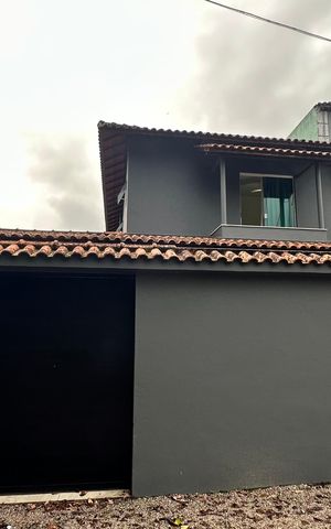 Casa à venda com 140m², 3 quartos e 1 vaga Casa à venda com 140m², 3 quartos e 1 vagaFachada