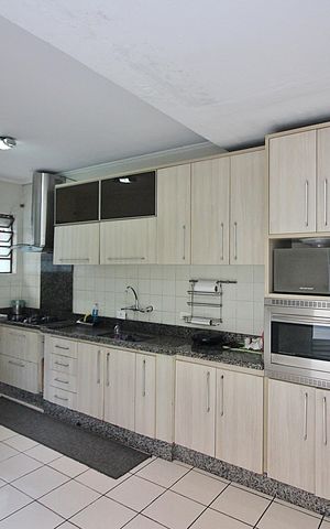 Casa à venda com 239m², 3 quartos e 4 vagasCozinha