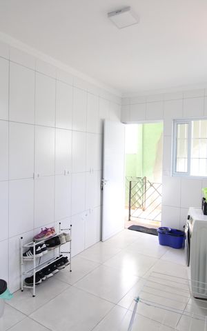 Casa à venda com 181m², 3 quartos e 6 vagasÁrea de Serviço