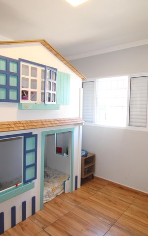 Casa à venda com 181m², 3 quartos e 6 vagasQuarto 2