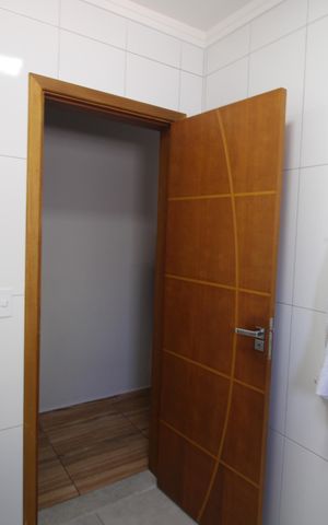 Casa à venda com 181m², 3 quartos e 6 vagasBanheiro do Quarto 1