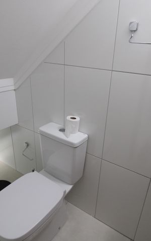 Casa à venda com 181m², 3 quartos e 6 vagasLavabo da Sala