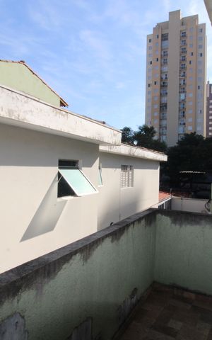 Casa à venda com 181m², 3 quartos e 6 vagasVaranda do Quarto 1