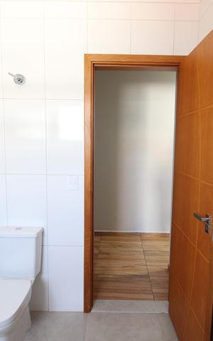 Casa à venda com 181m², 3 quartos e 6 vagasBanheiro