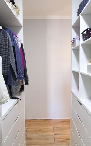 Casa à venda com 181m², 3 quartos e 6 vagasCloset do quarto 1