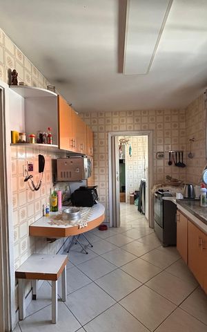 Apartamento à venda com 100m², 3 quartos e 2 vagas Apartamento à venda com 100m², 3 quartos e 2 vagasCozinha