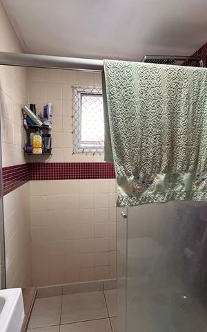Apartamento à venda com 100m², 3 quartos e 2 vagas Apartamento à venda com 100m², 3 quartos e 2 vagasBanheiro do Quarto 1