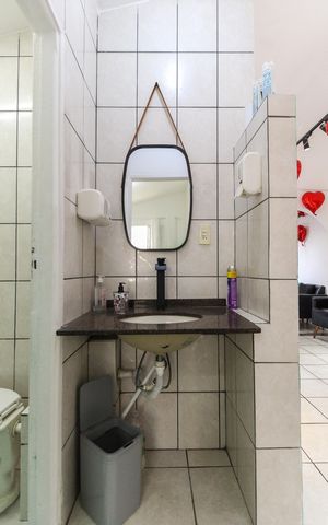Casa à venda com 162m², 3 quartos e 3 vagasBanheiro
