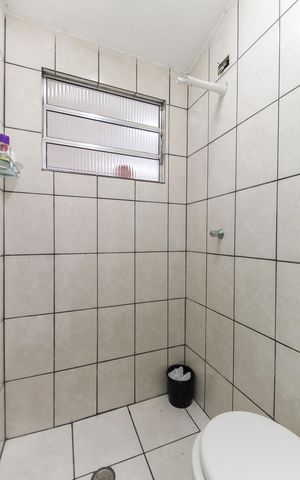 Casa à venda com 162m², 3 quartos e 3 vagasBanheiro