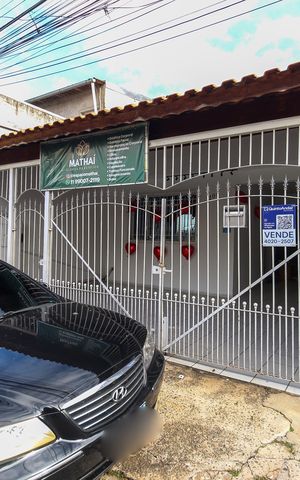 Casa à venda com 162m², 3 quartos e 3 vagasFachada
