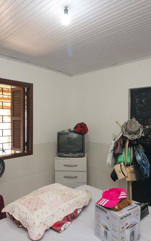 Casa à venda com 440m², 6 quartos e 8 vagas Casa à venda com 440m², 6 quartos e 8 vagasQuarto 4